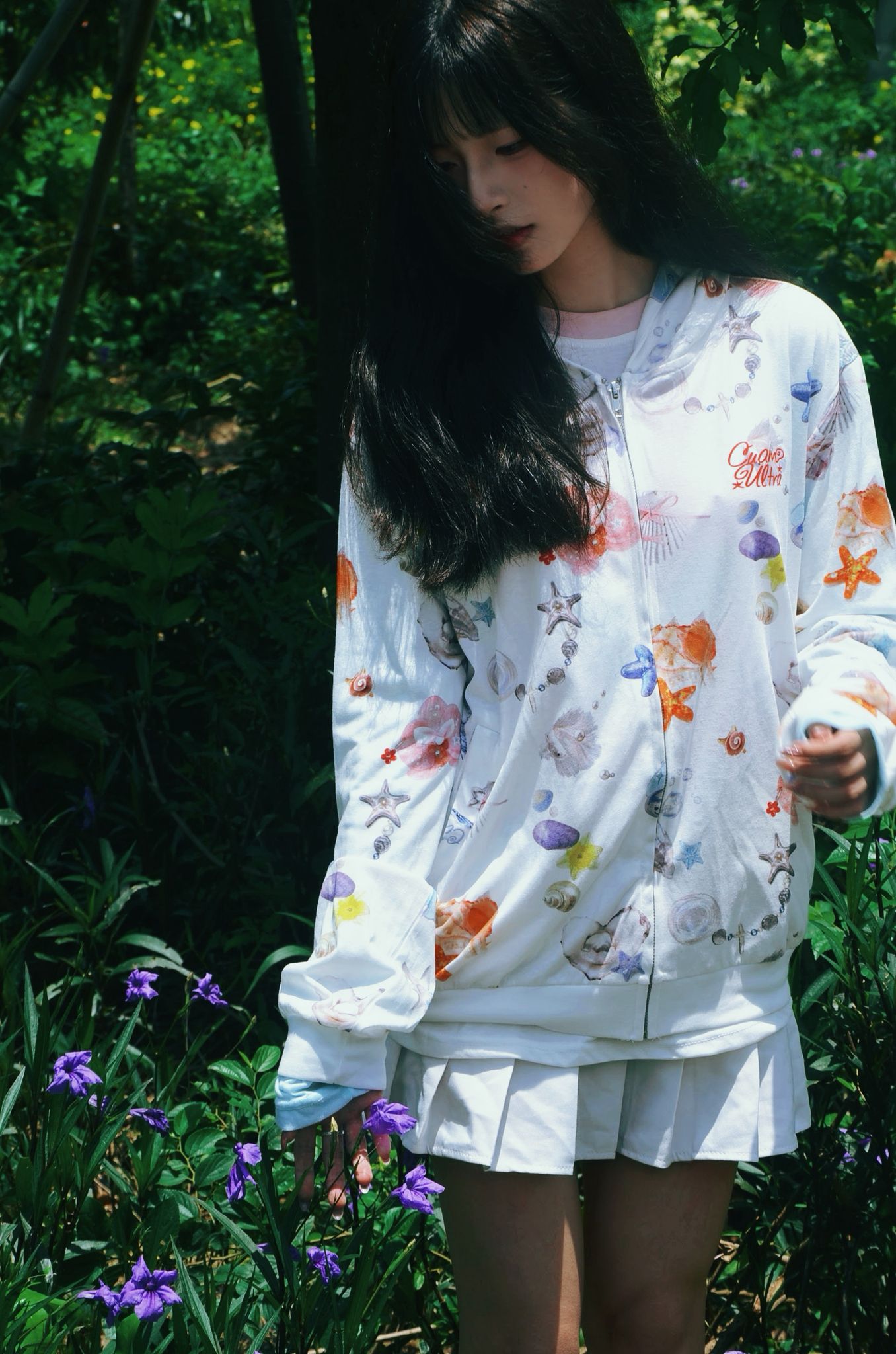 Ocean and Floral Motif Full Zip Hoodie