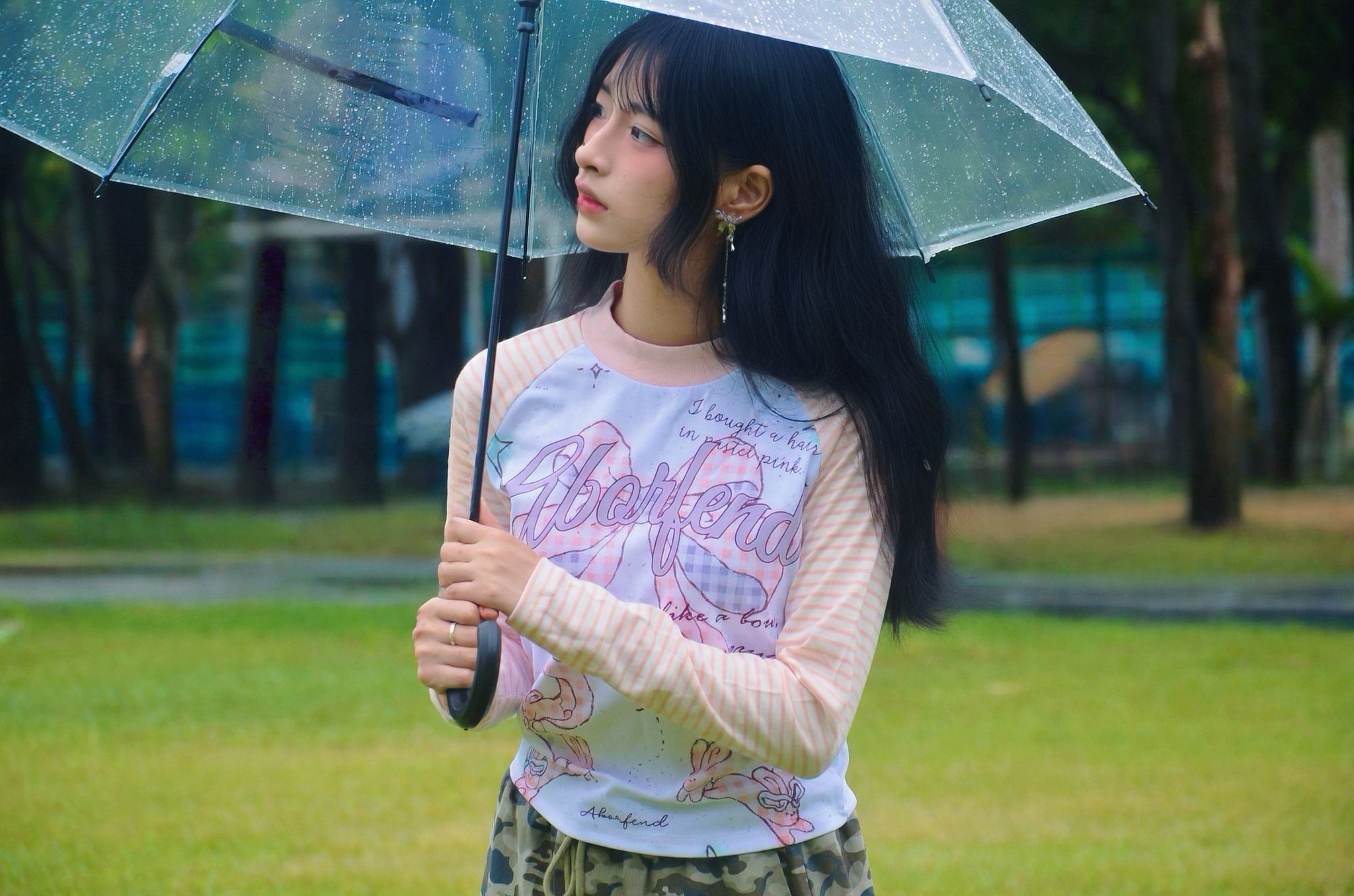 Pink top with ribbon pattern